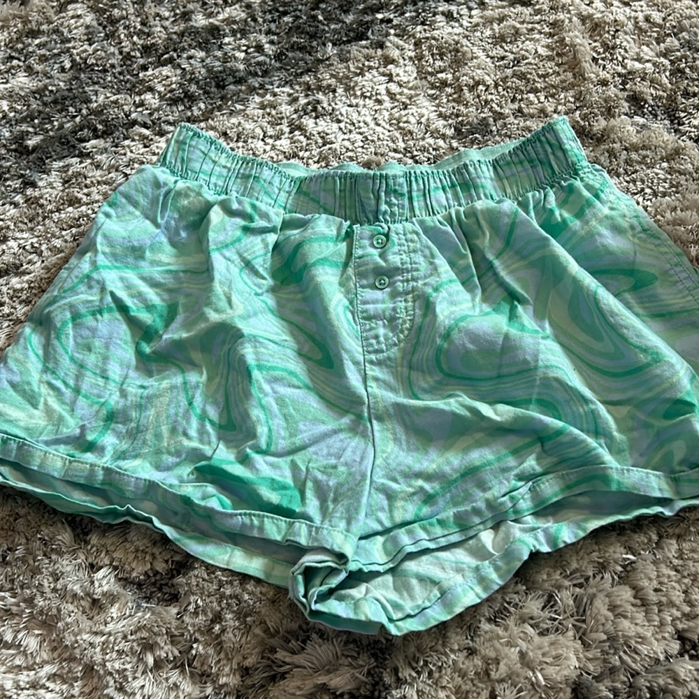 Girls boxers, Never wore